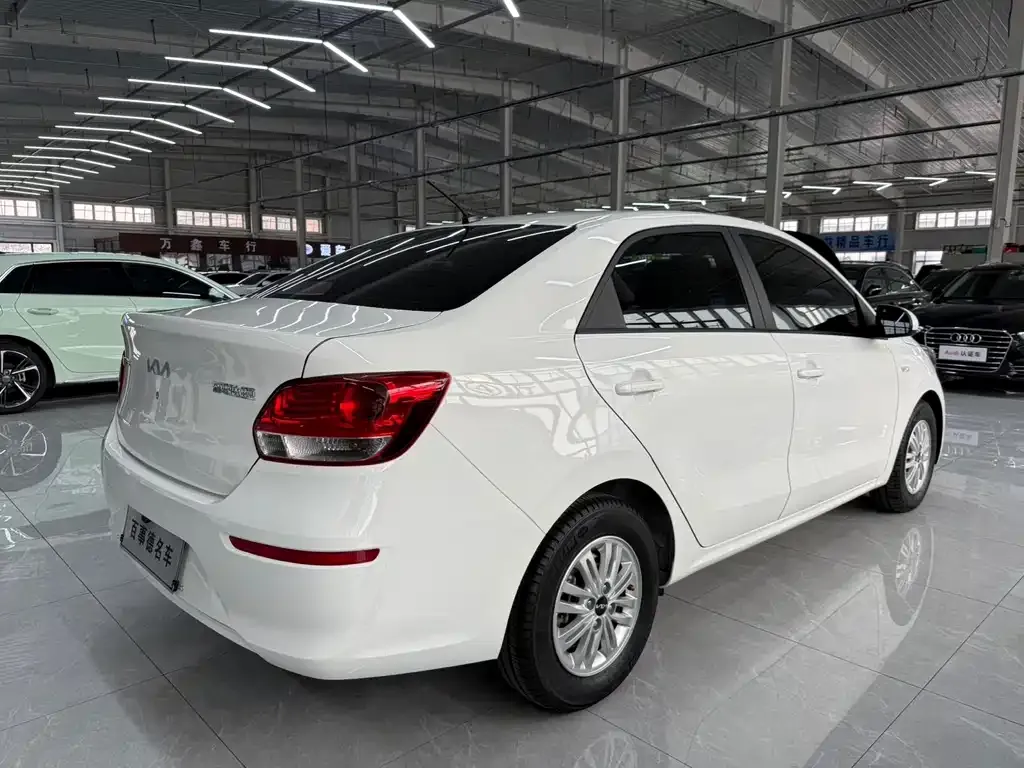 Kia Huanchi 2021 из CN, фото 4