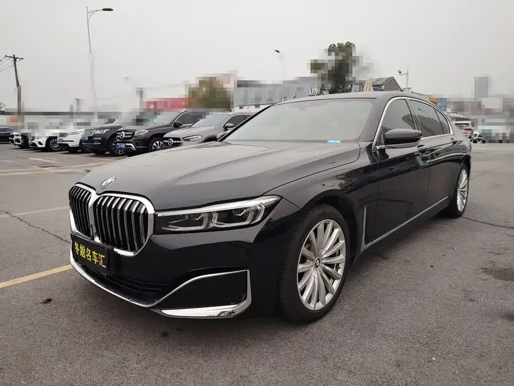 BMW 7 Series 2022 из CN, фото 1