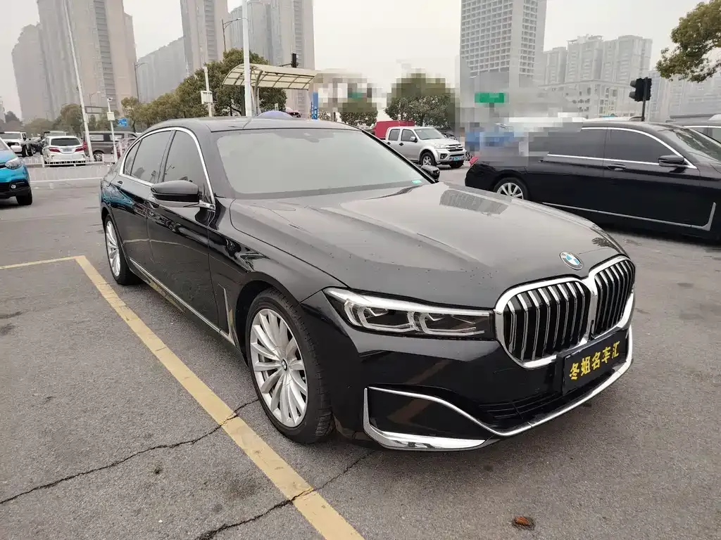 BMW 7 Series 2022 из CN, фото 10