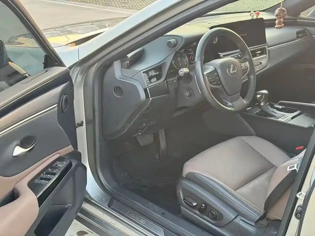 Lexus ES 2024 из CN, фото 9