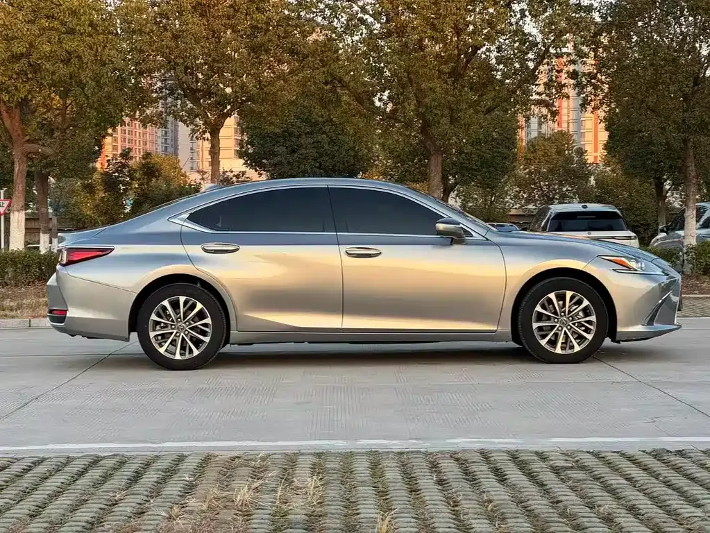 Lexus ES 2024 из CN, фото 10