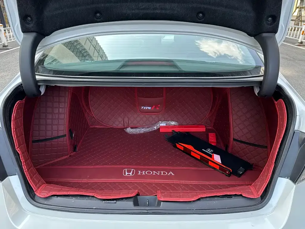 Honda Civic 2025 из CN, фото 2