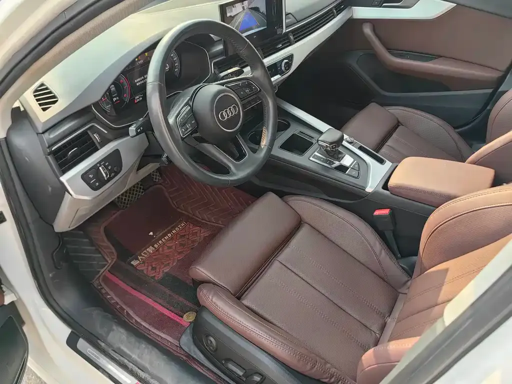 Audi A4L 2021 из CN, фото 9