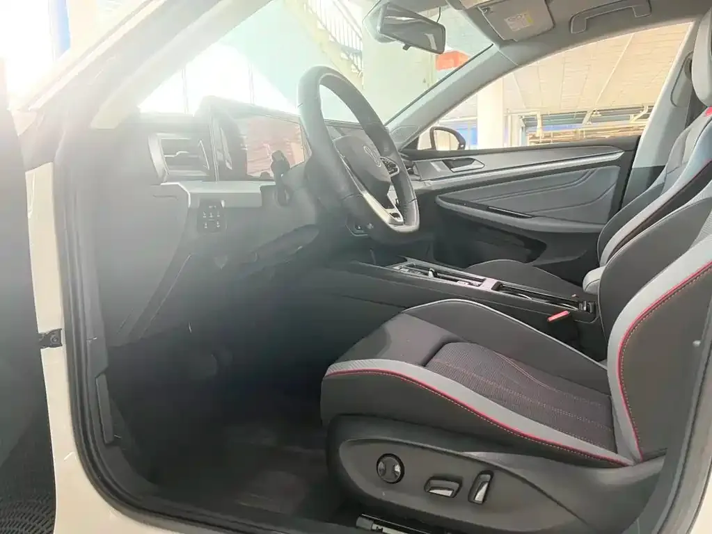 Volkswagen Lamando 2022 из CN, фото 6