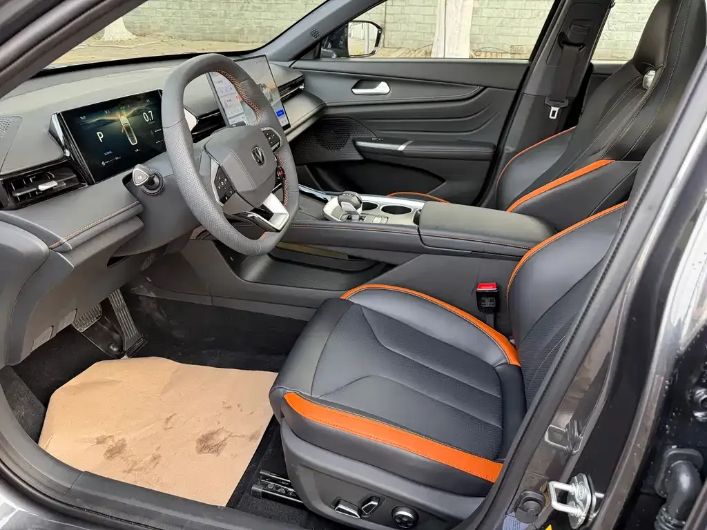 Changan UNI-V 2026 из CN, фото 3