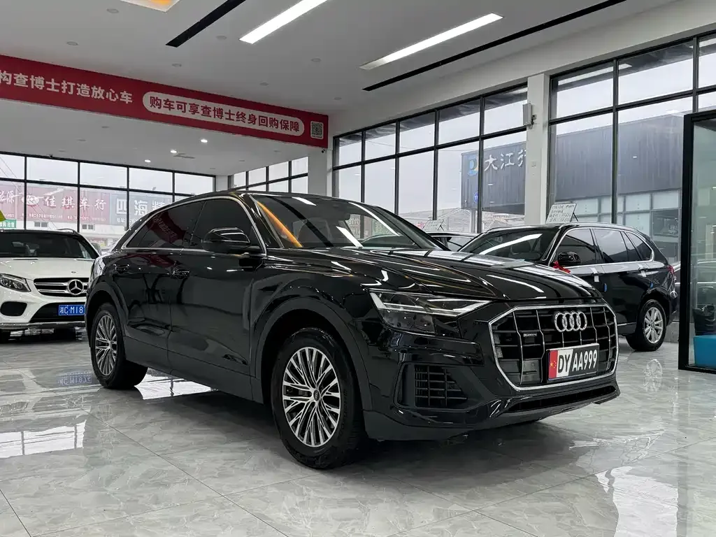 Audi Q8 2024 из CN, фото 1