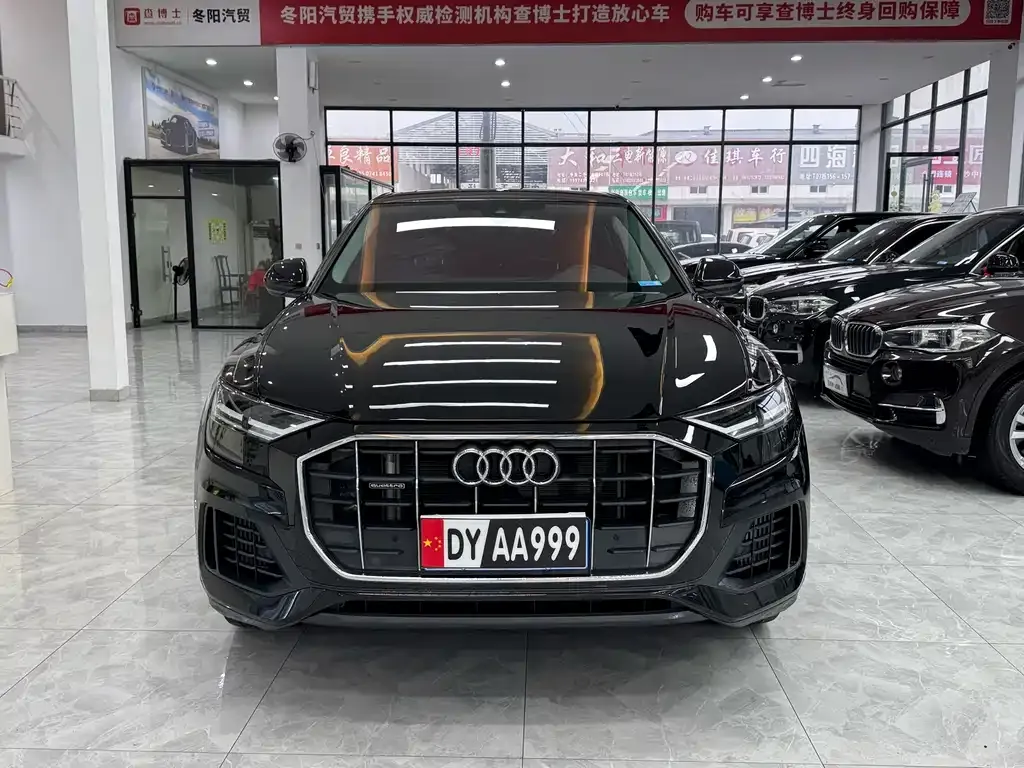 Audi Q8 2024 из CN, фото 2