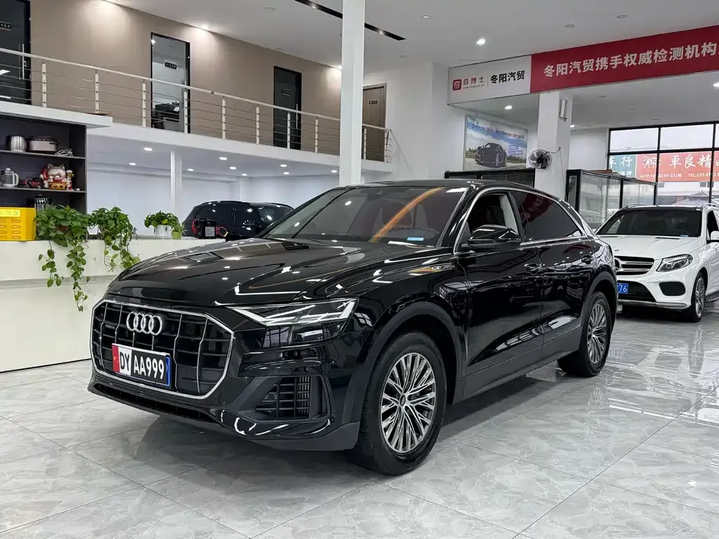 Audi Q8 2024 из CN, фото 7
