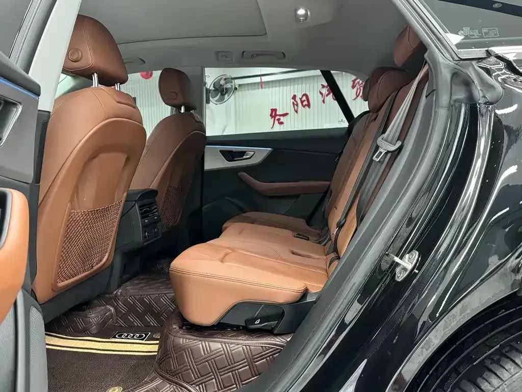 Audi Q8 2024 из CN, фото 3