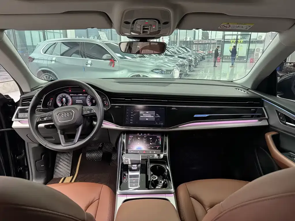 Audi Q8 2024 из CN, фото 5