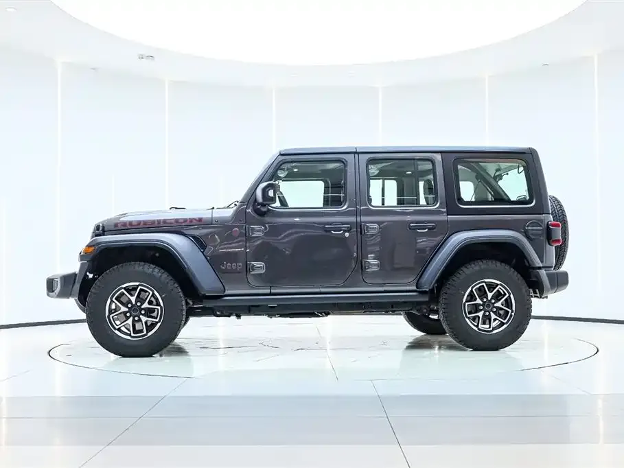 Jeep Wrangler 2024 из CN, фото 3