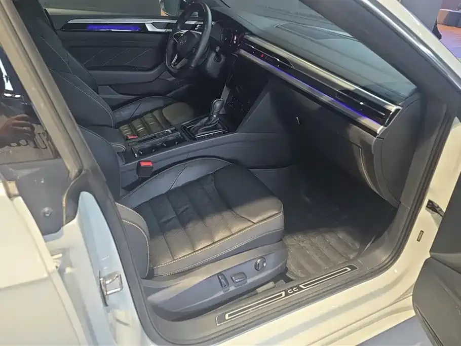 Volkswagen CC 2023 из CN, фото 5