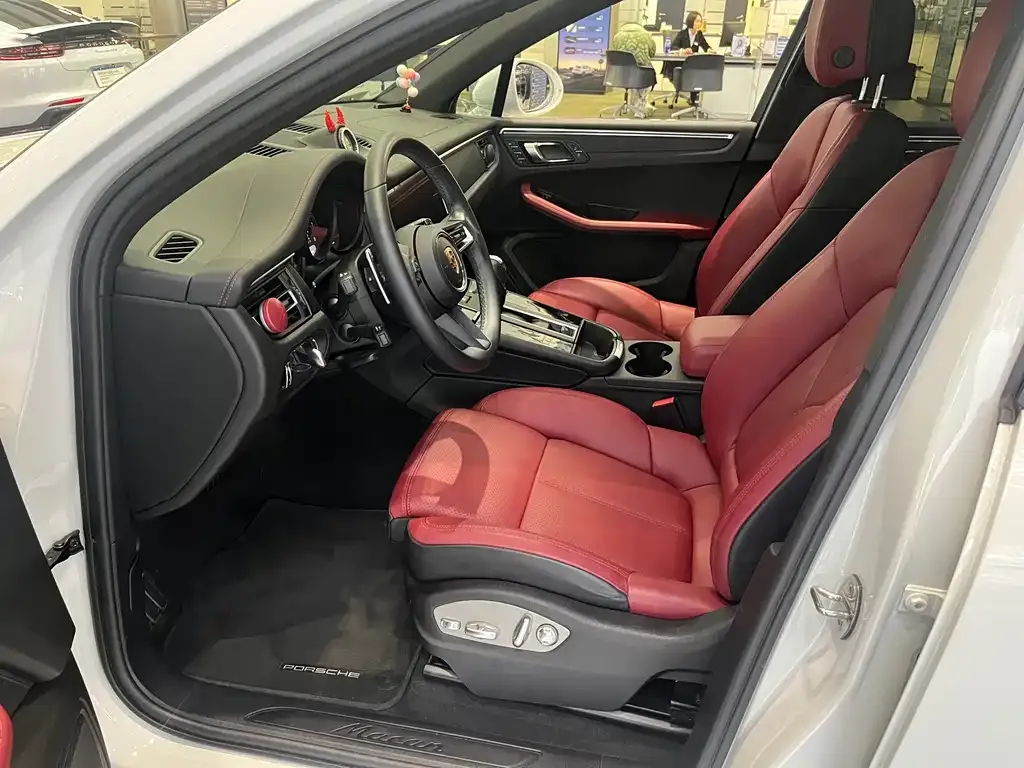 Porsche Macan 2023 из CN, фото 3