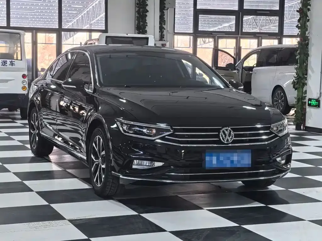 Volkswagen Magotan 2023 из CN, фото 3