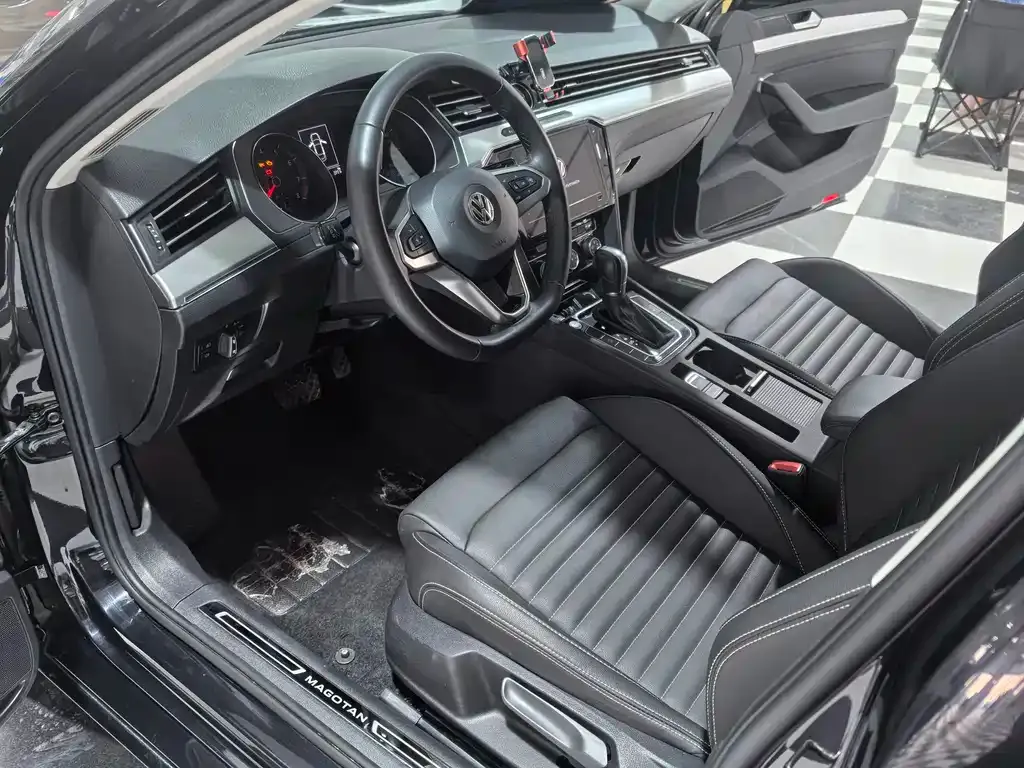 Volkswagen Magotan 2023 из CN, фото 6