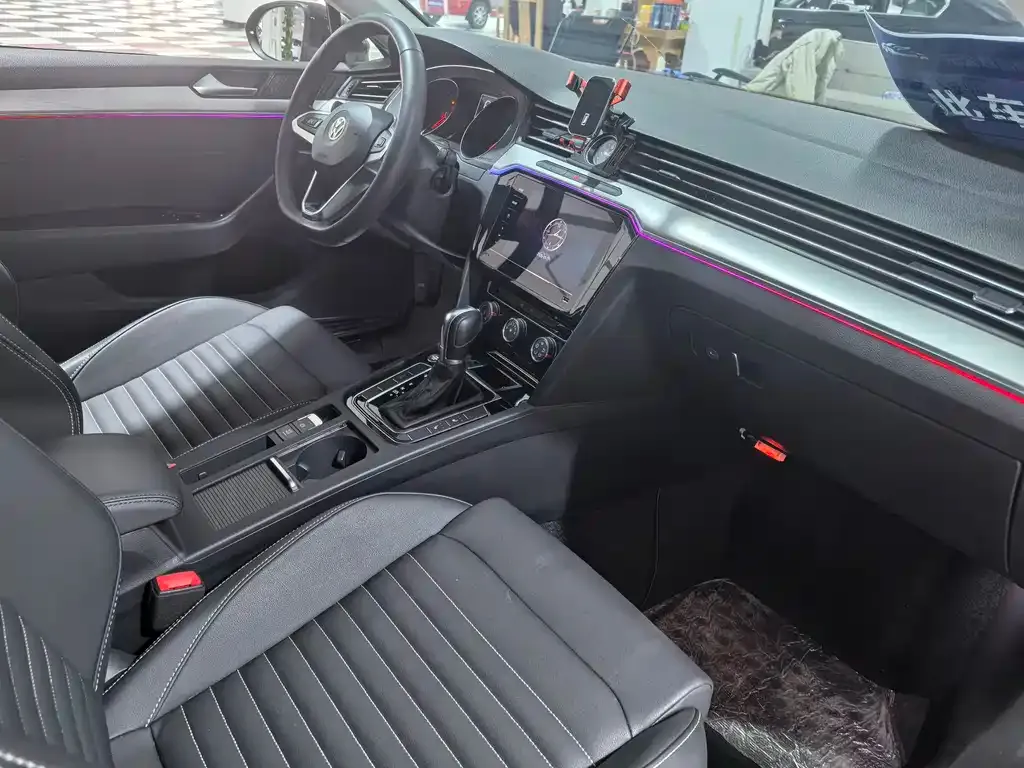 Volkswagen Magotan 2023 из CN, фото 10