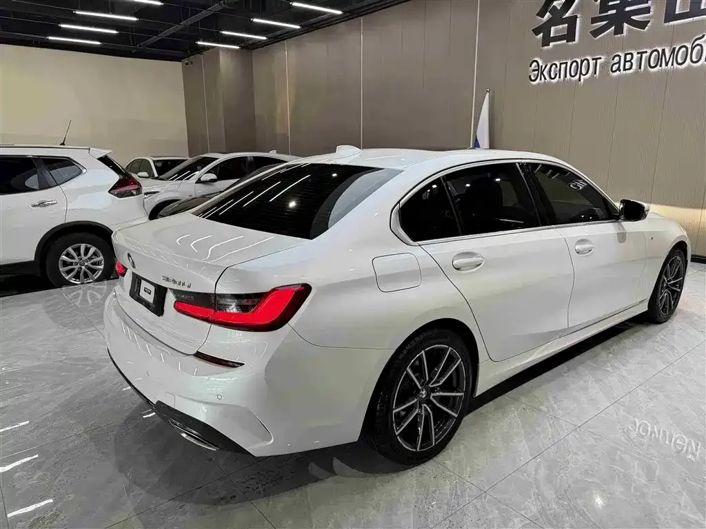 BMW 3 Series 2021 из CN, фото 3