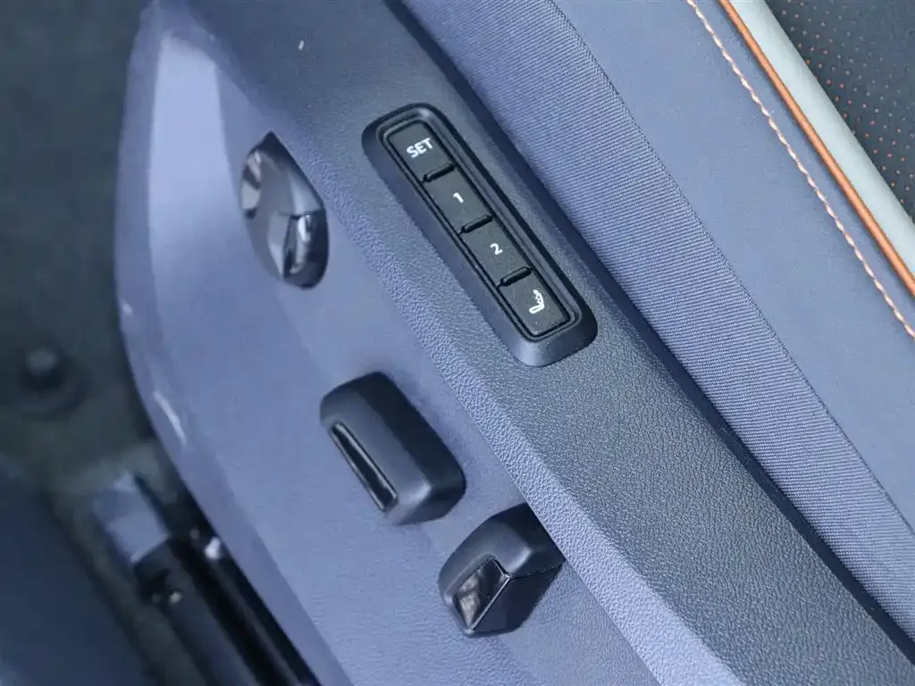 Volkswagen ID.6 Crozz 2023 из CN, фото 9