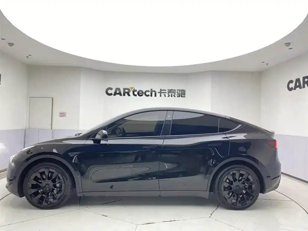 Tesla Model Y 2022 из CN, фото 2