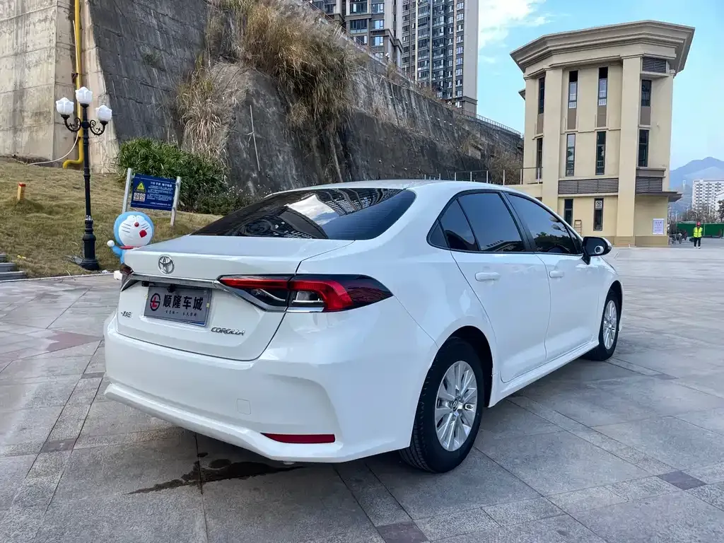 Toyota Corolla 2022 из CN, фото 8