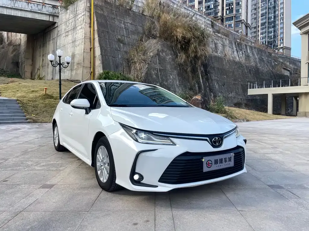 Toyota Corolla 2022 из CN, фото 3