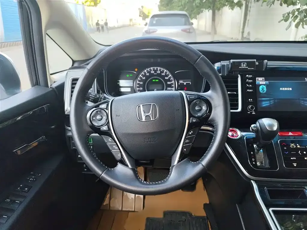 Honda Elysion 2021 из CN, фото 8