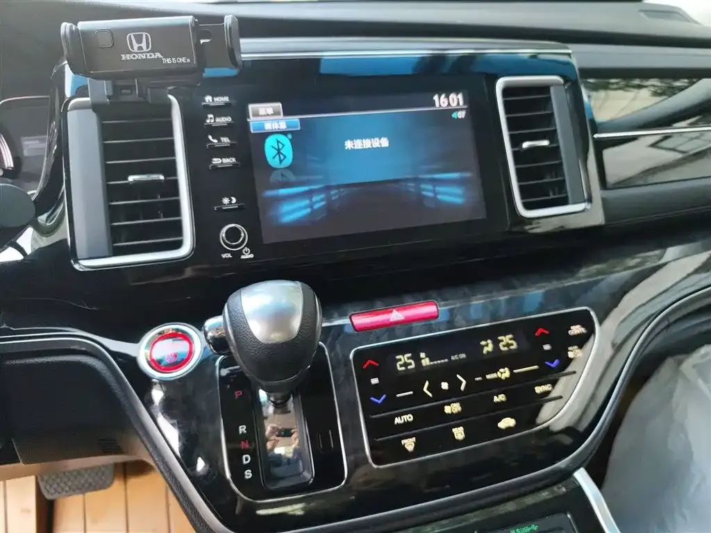 Honda Elysion 2021 из CN, фото 10