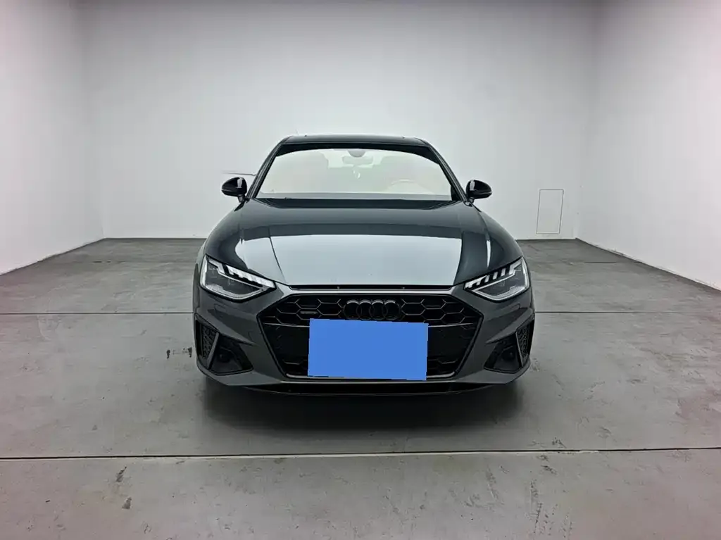 Audi A4L 2023 из CN, фото 1