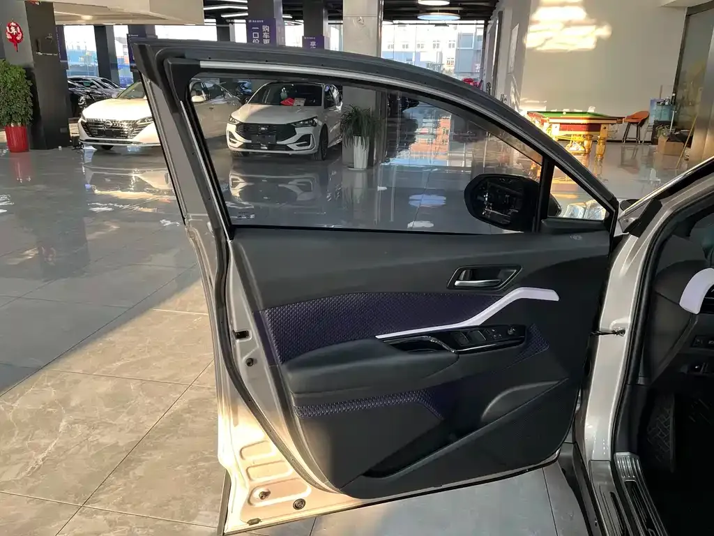 Toyota C-HR 2021 из CN, фото 9