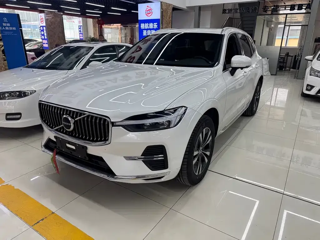 Volvo XC60 2024 из CN, фото 1