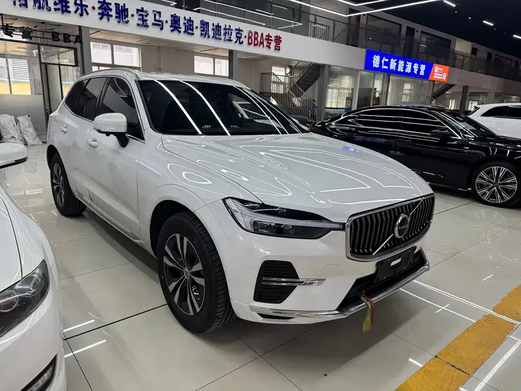 Volvo XC60 2024 из CN, фото 4