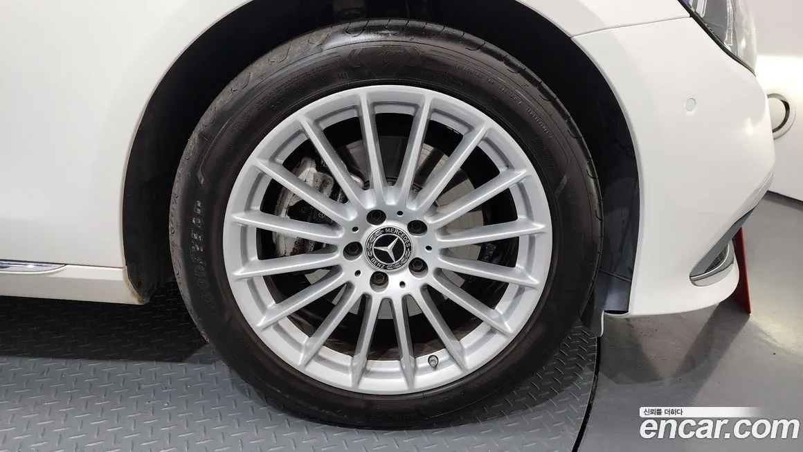 Mercedes-Benz E-Class 2022 из KR, фото 6