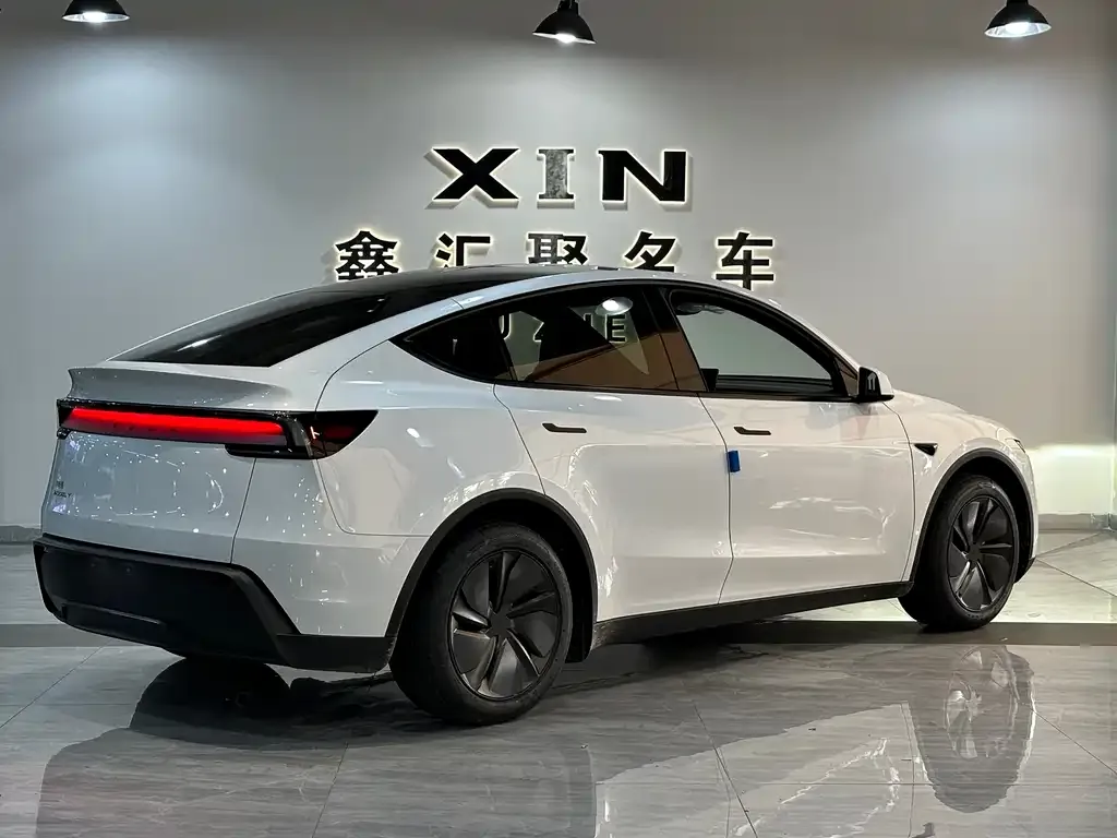 Tesla Model Y 2026 из CN, фото 8