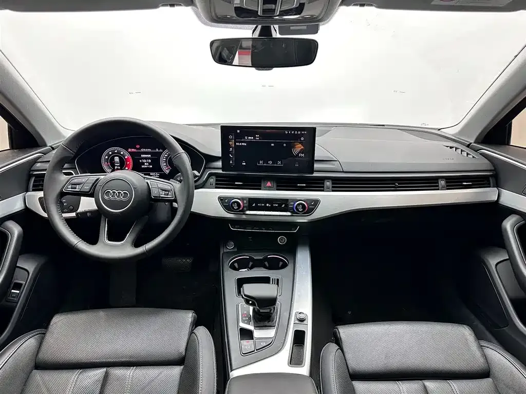 Audi A4L 2021 из CN, фото 10