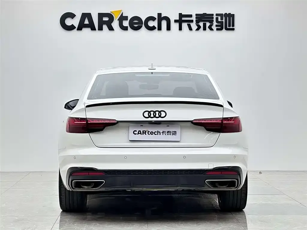 Audi A4L 2021 из CN, фото 2