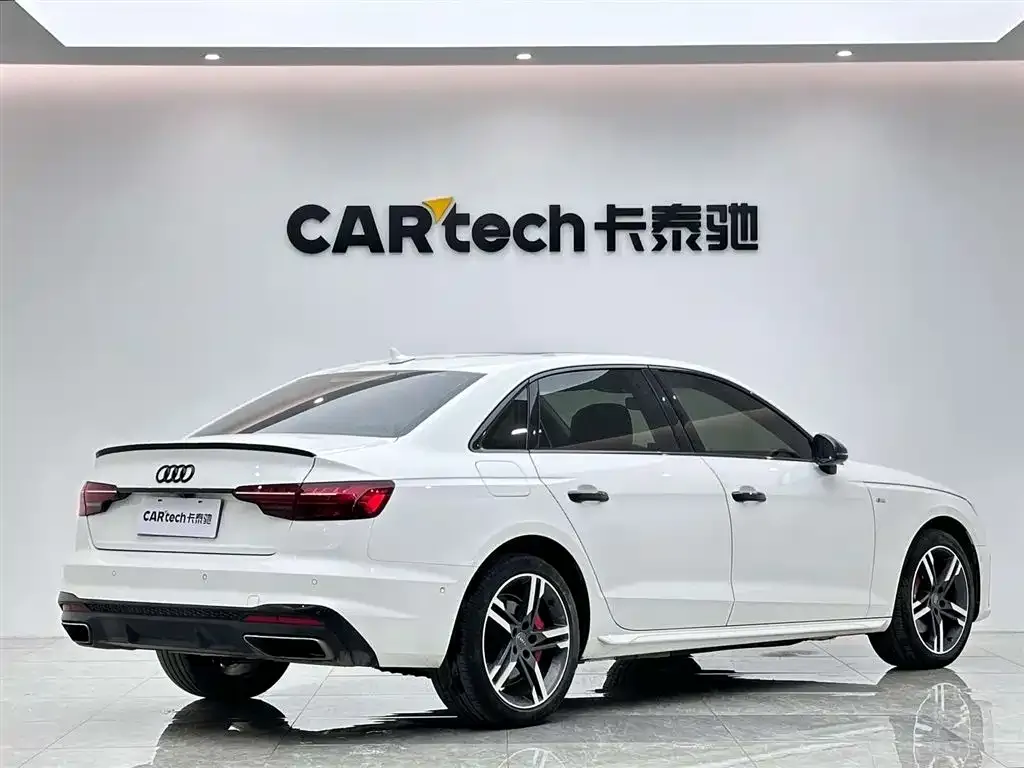 Audi A4L 2021 из CN, фото 5