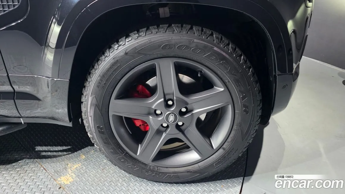 Land Rover Defender 2025 из KR, фото 4