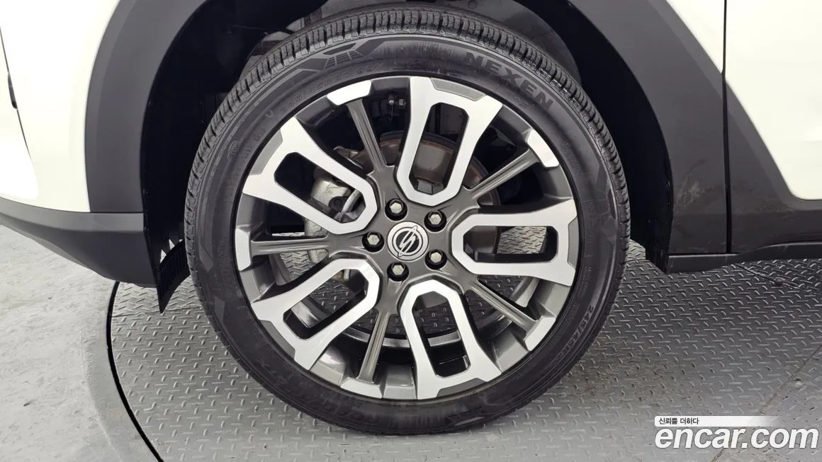 KG Mobility (Ssangyong) Torres 2023 из KR, фото 5