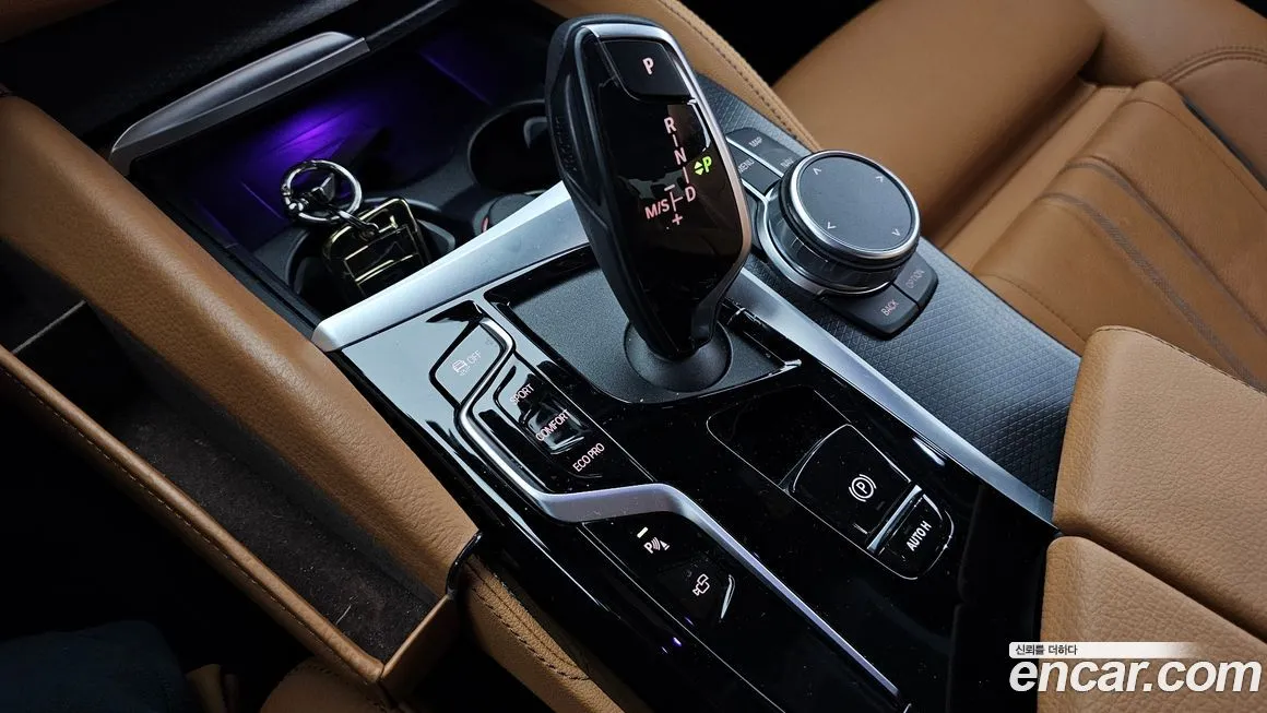 BMW 5-Series 2023 из KR, фото 9
