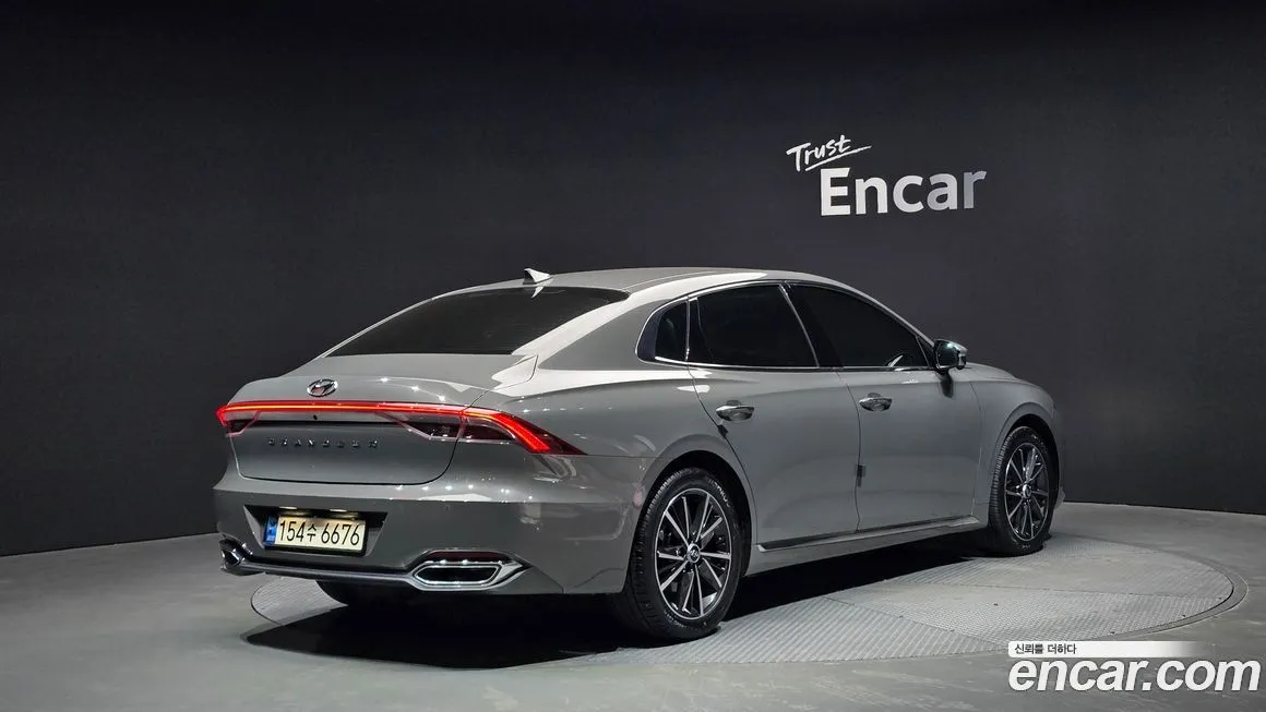 Hyundai Grandeur 2023 из KR, фото 2