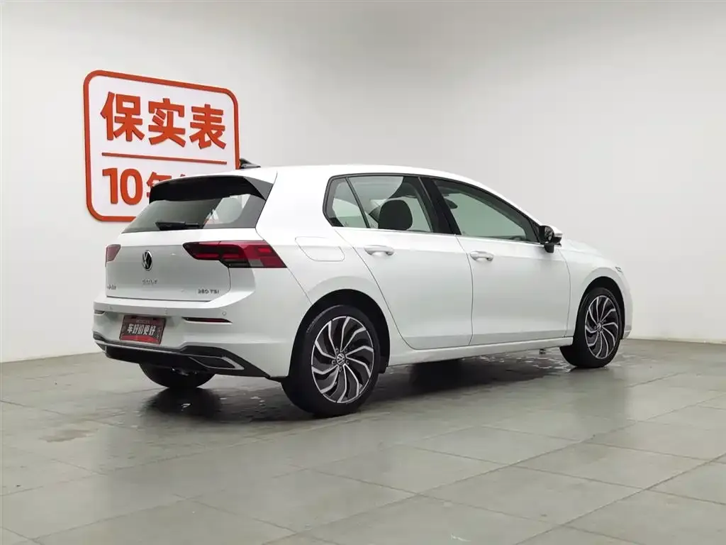 Volkswagen Golf 2022 из CN, фото 7