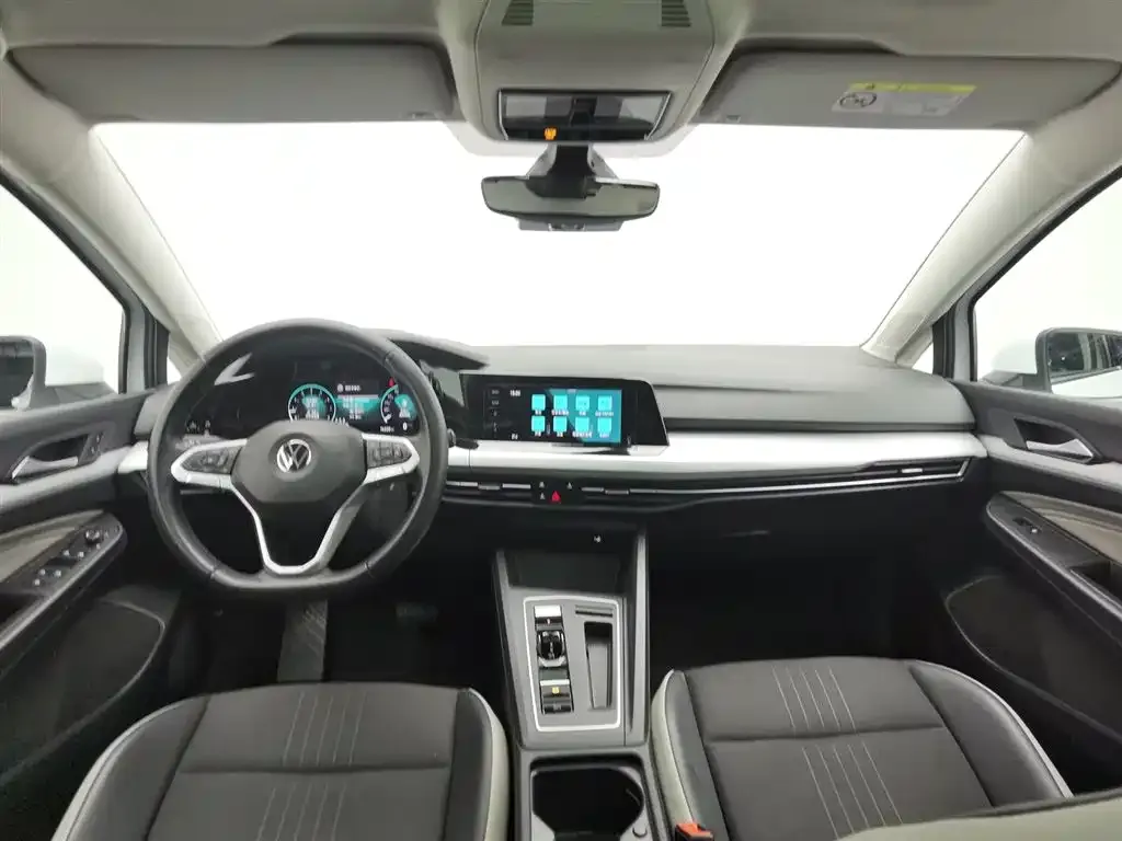 Volkswagen Golf 2022 из CN, фото 6