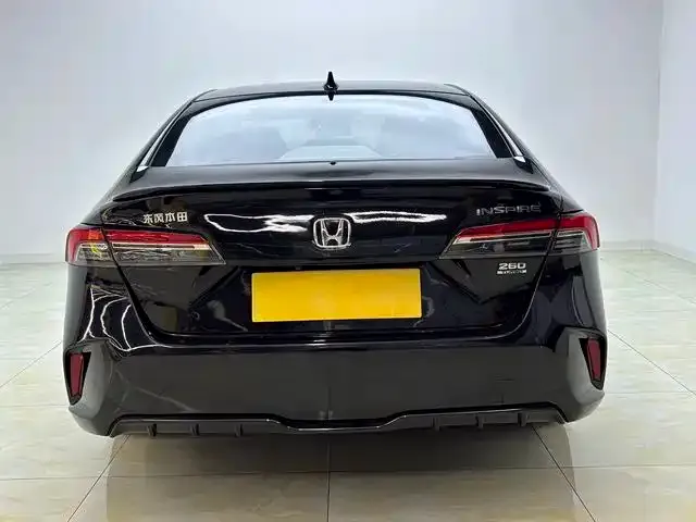 Honda Inspire 2023 из CN, фото 2