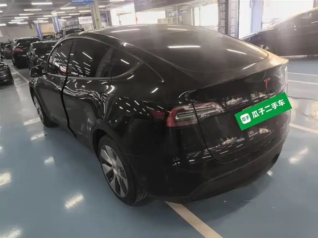 Tesla Model Y 2023 из CN, фото 3
