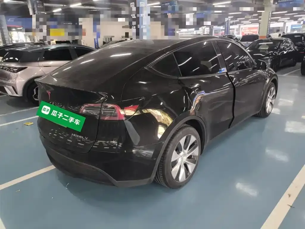 Tesla Model Y 2023 из CN, фото 9