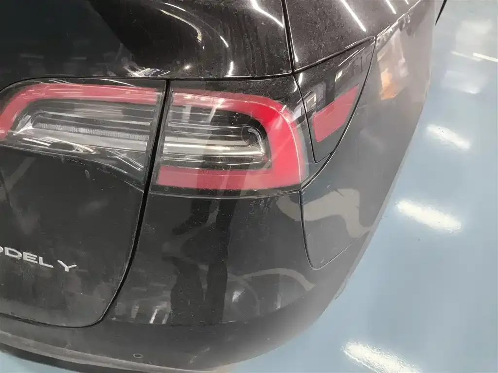 Tesla Model Y 2023 из CN, фото 4