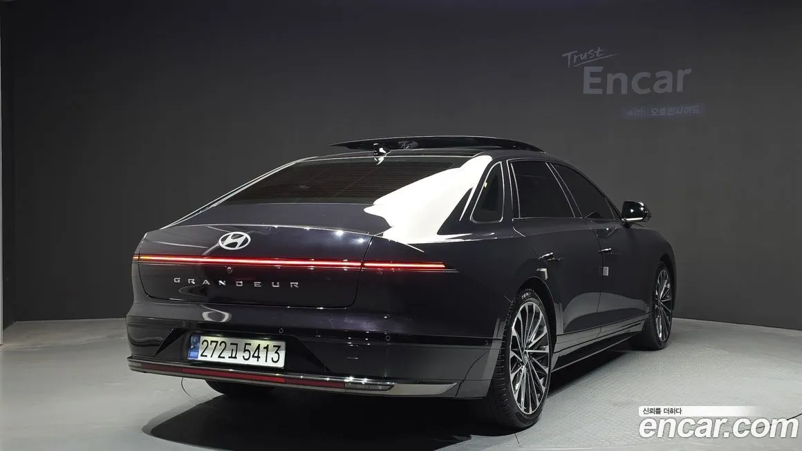 Hyundai Grandeur 2023 из KR, фото 2