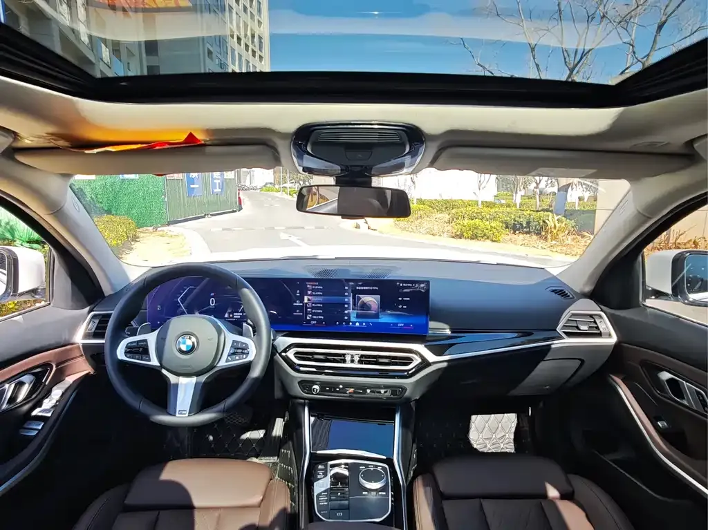 BMW 3 Series 2024 из CN, фото 5