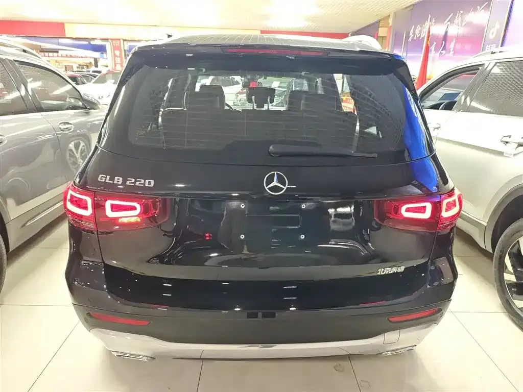 Mercedes-Benz GLB 2023 из CN, фото 2
