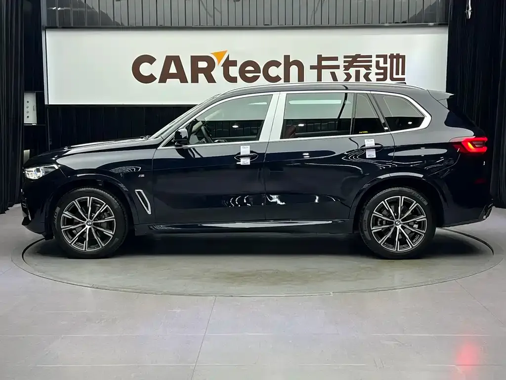 BMW X5 2023 из CN, фото 2